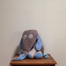 Load image into Gallery viewer, Elephant - Medium