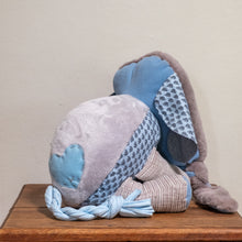 Load image into Gallery viewer, Elephant - Medium