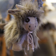 Load image into Gallery viewer, Jiggly Joes Highland cow
